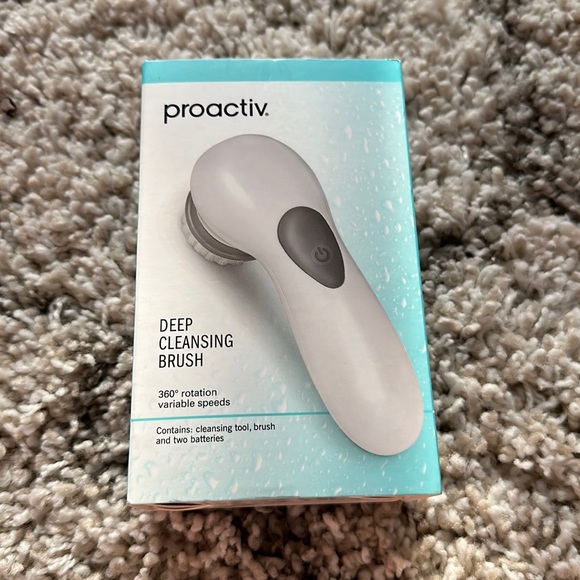 Proactiv Skincare Proactive Cleansing Brush Poshmark